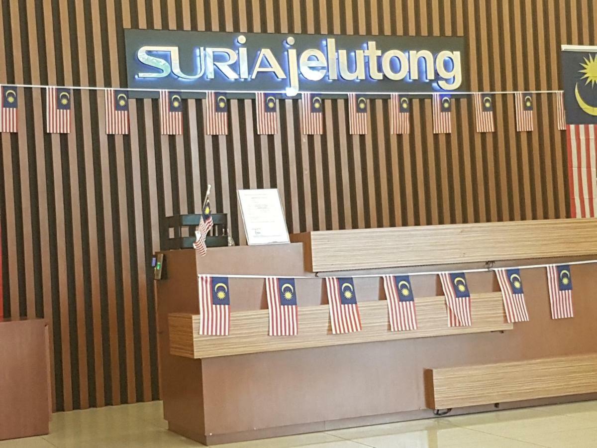 Sja Suria Jelutong Apartment *